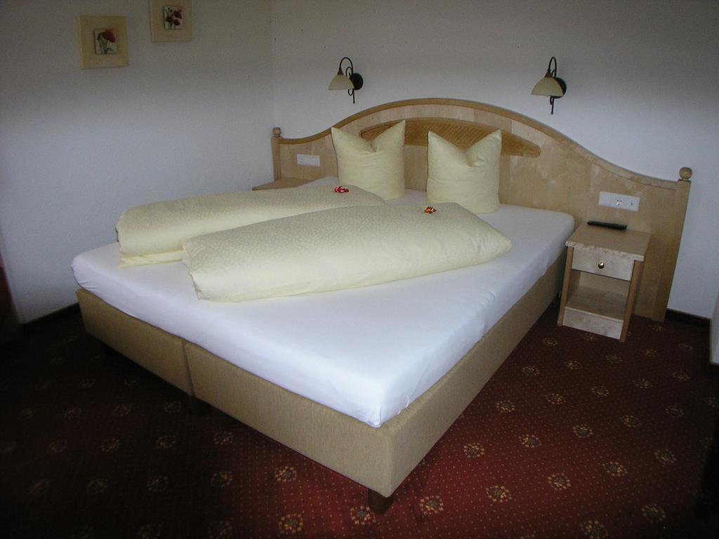 Hotel-Garni Weidacherhof Leutasch Phòng bức ảnh
